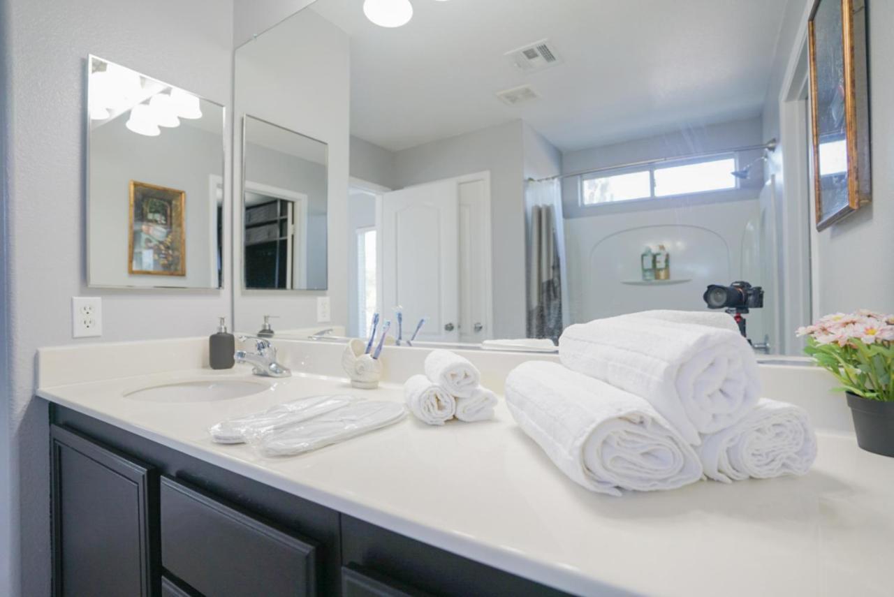 Ultra Modern Las Vegas Home 20Min From The Strip Ngoại thất bức ảnh