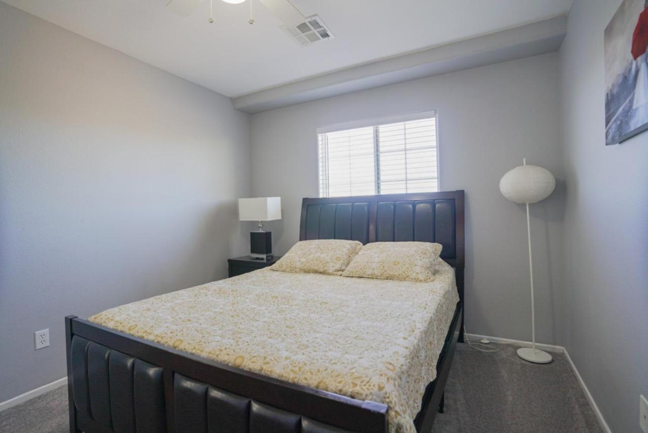 Ultra Modern Las Vegas Home 20Min From The Strip Ngoại thất bức ảnh