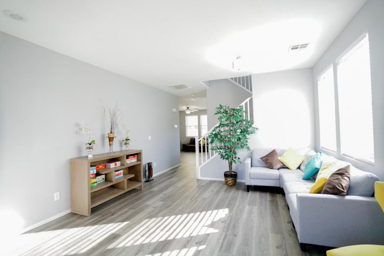 Ultra Modern Las Vegas Home 20Min From The Strip Ngoại thất bức ảnh