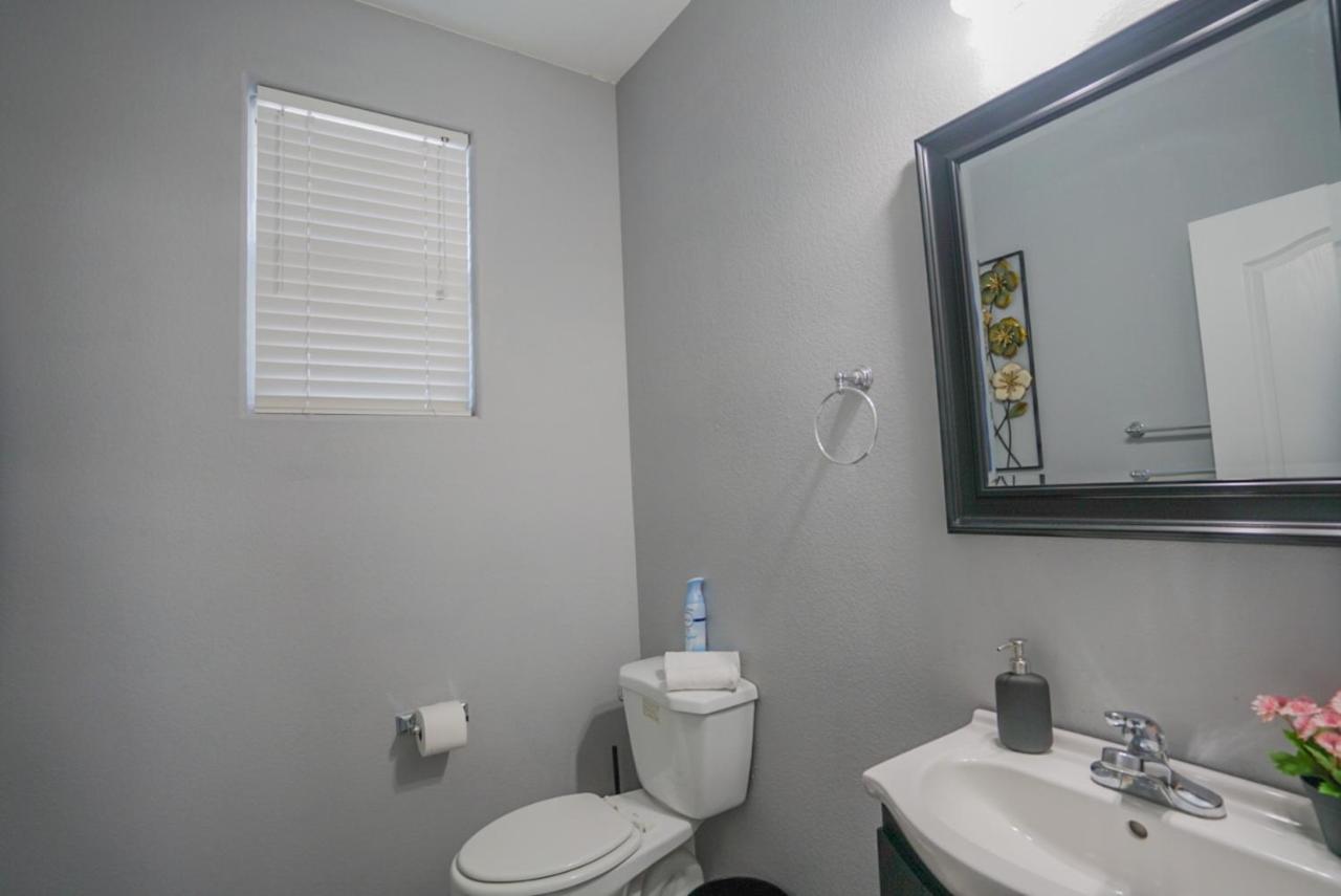 Ultra Modern Las Vegas Home 20Min From The Strip Ngoại thất bức ảnh